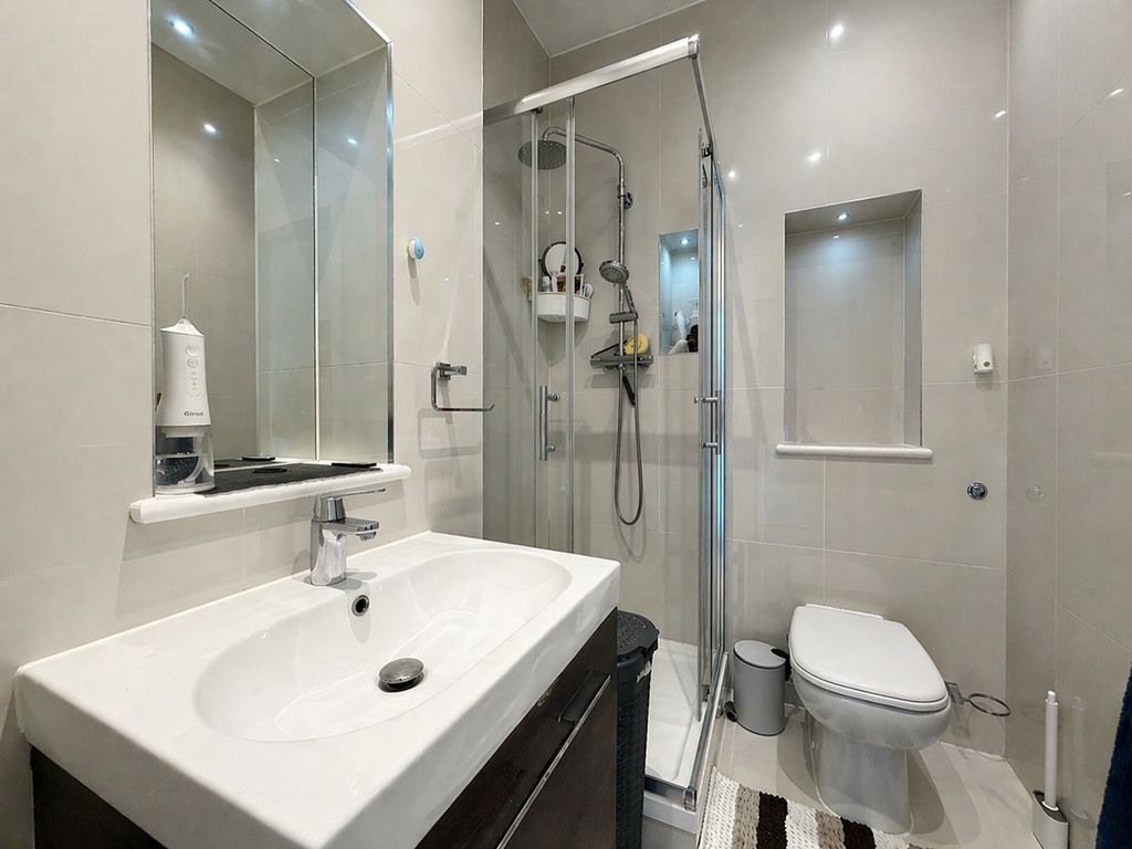 Shower Room- click for photo gallery